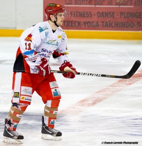 Arnaud DISNARD (Amneville) Anglet Hormadi 6 - Amneville 1 Championnat de France Division 1 22 Septembre 2012 Patinoire de La Barre Anglet - France